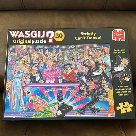 Wasgij Puzzle‎ - Strictly Cant Dance 1000 piece puzzle - Picture 1 of 2